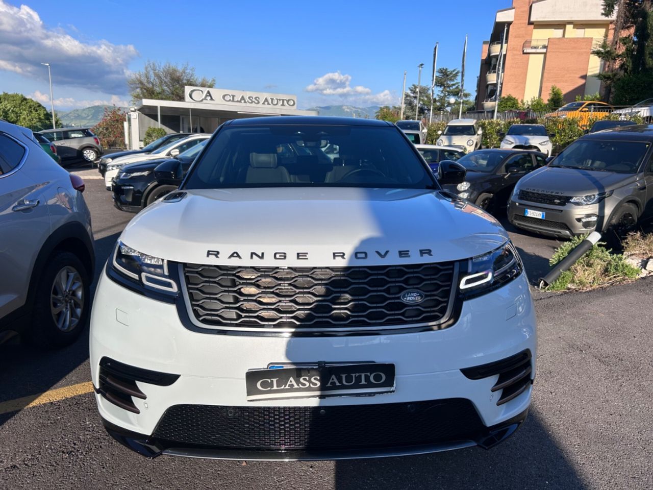 Range Rover Velar Range Rover Velar 2 - Samsaru's Car Outlet