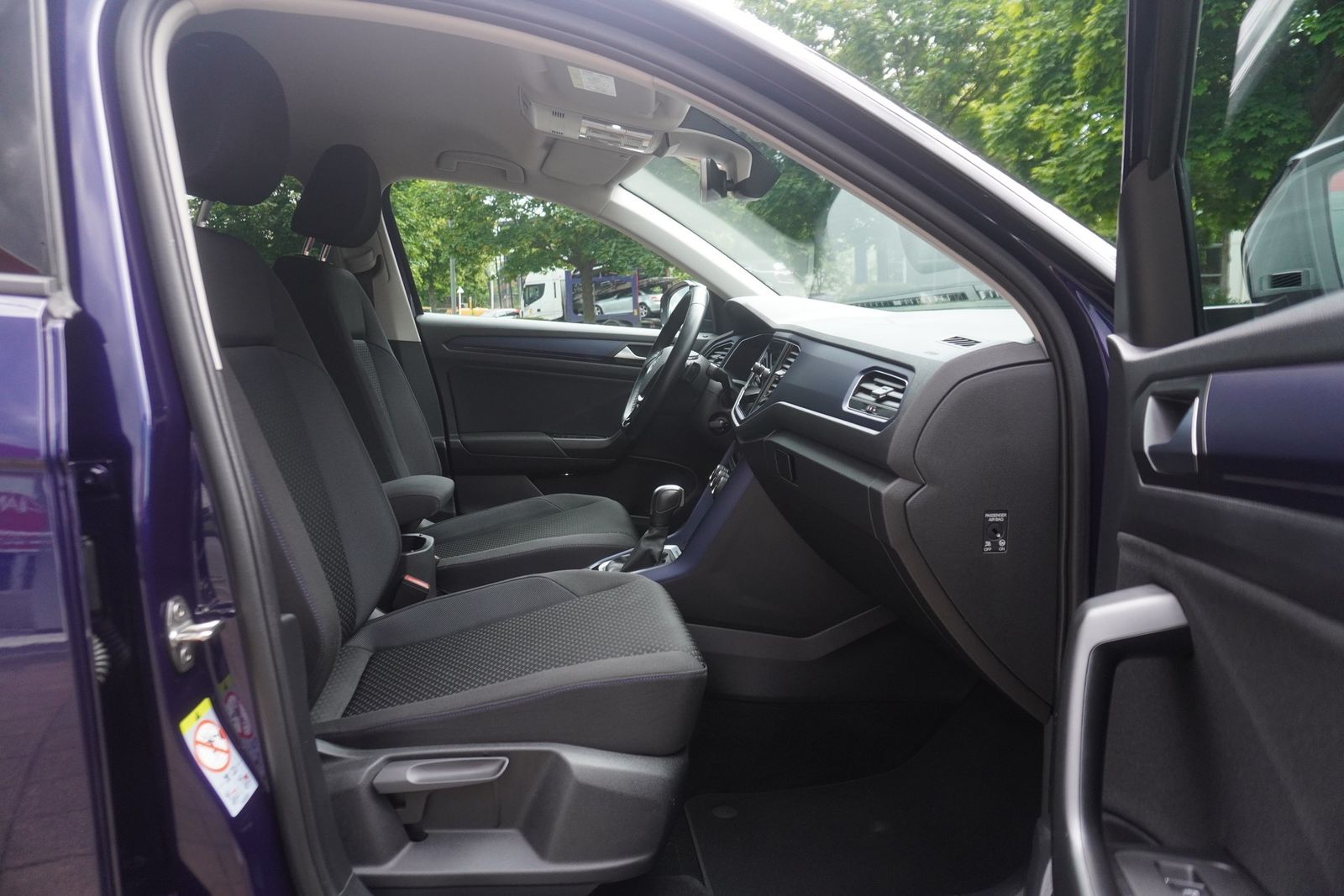 Volkswagen T-Roc 2.0 TDI R-Line 4M DSG - Samsaru's Car Outlet