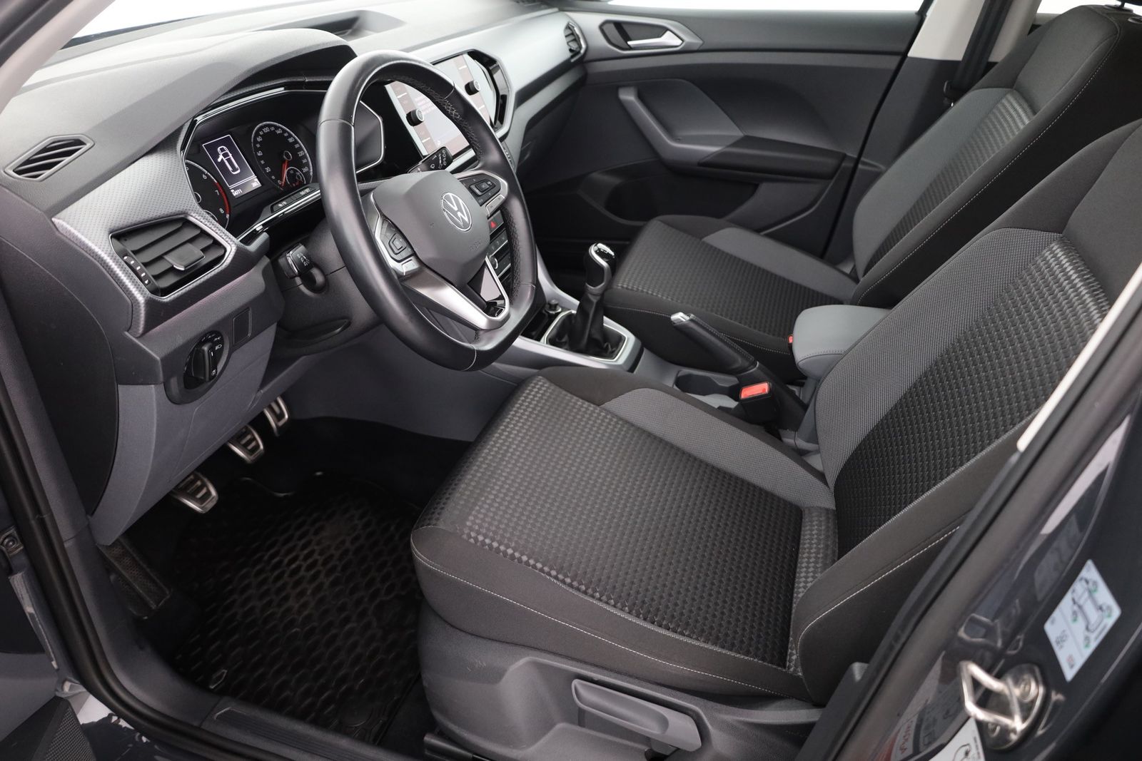 Volkswagen T-Cross 1.0 TSI Active - Samsaru's Car Outlet