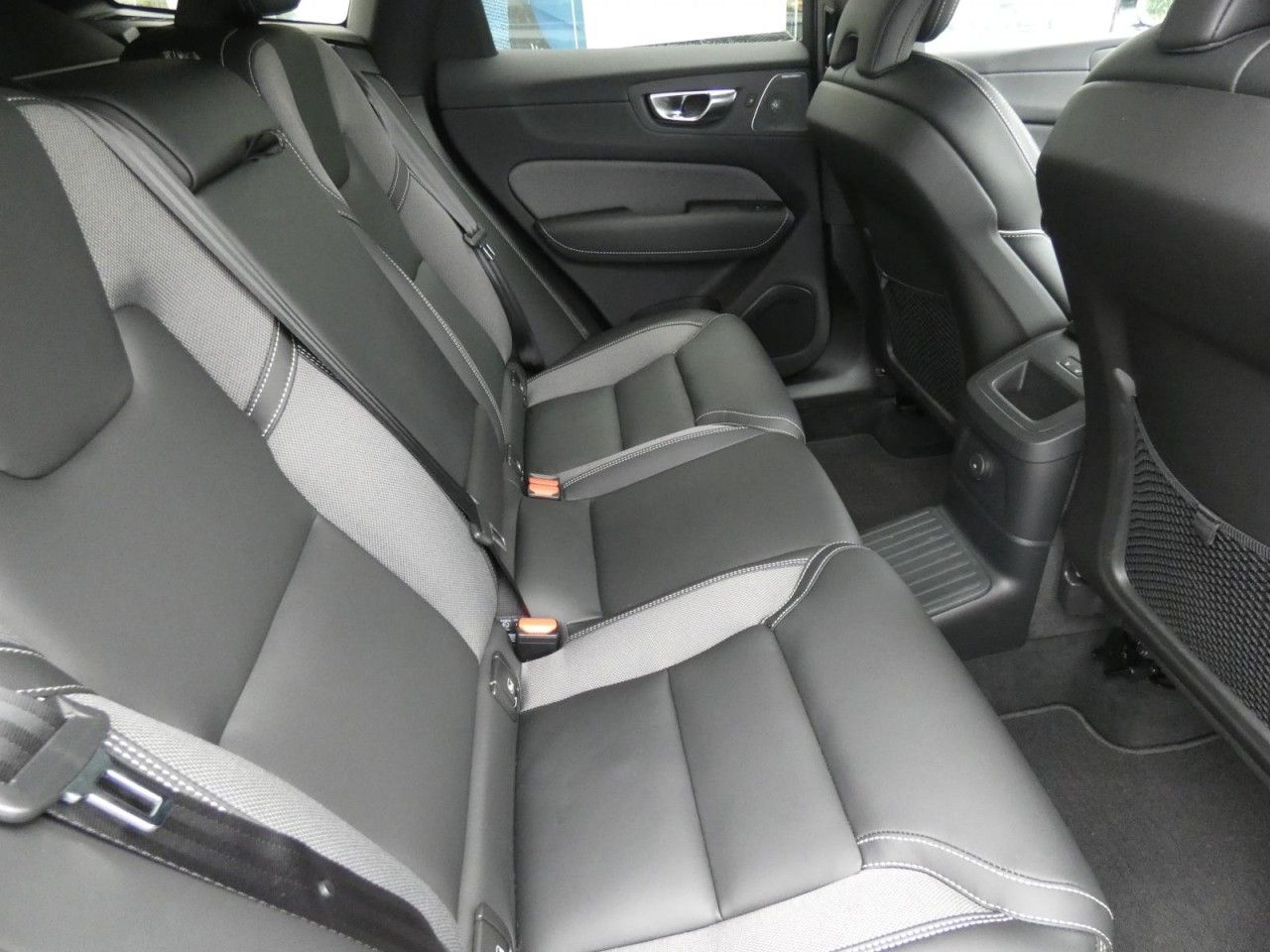 Volvo XC60 T6 AWD Ultra Black Ed. Plug-In (EURO 6e)