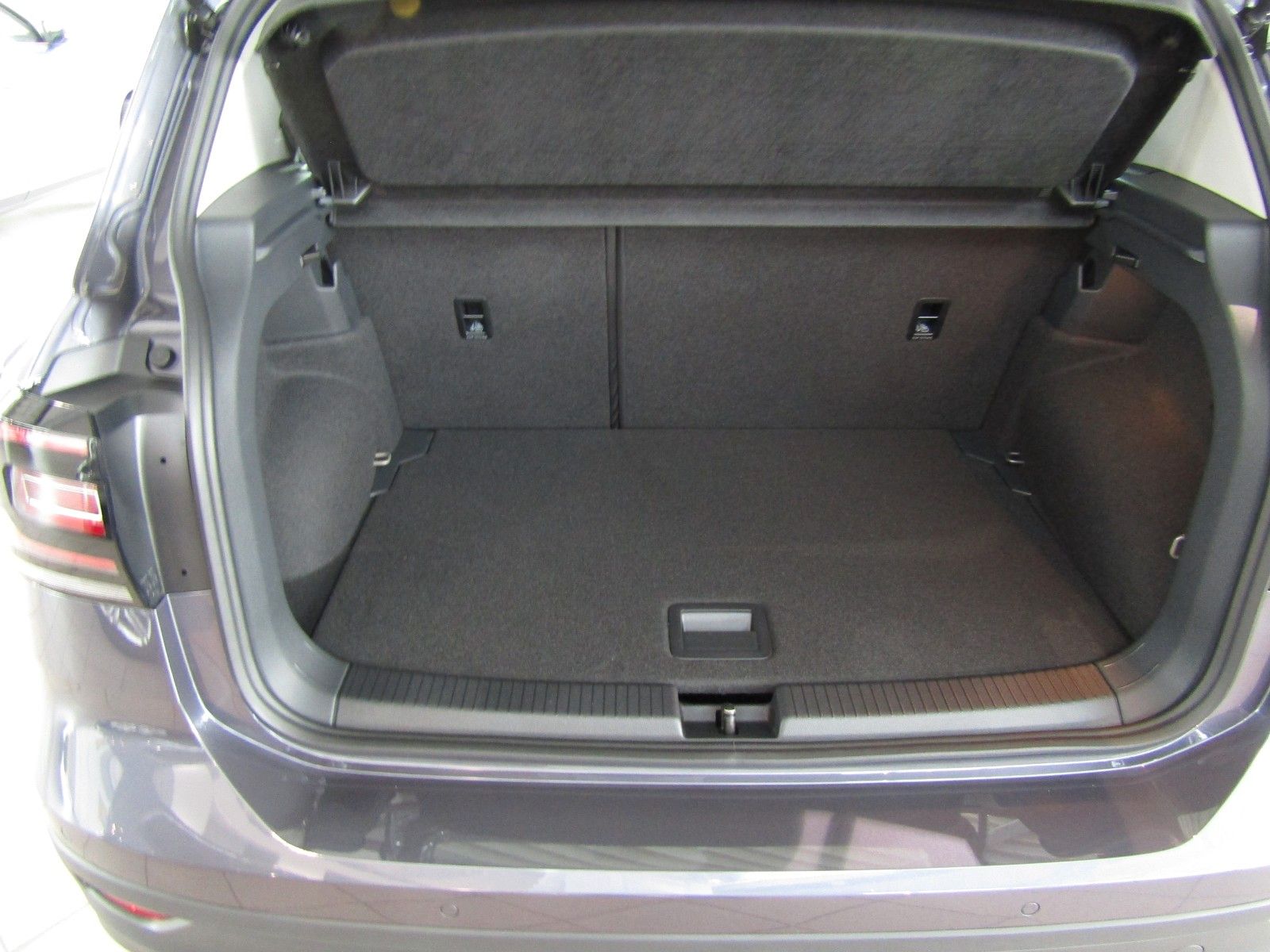 Volkswagen T-Cross Style 1.0 l TSI - Samsaru's Car Outlet