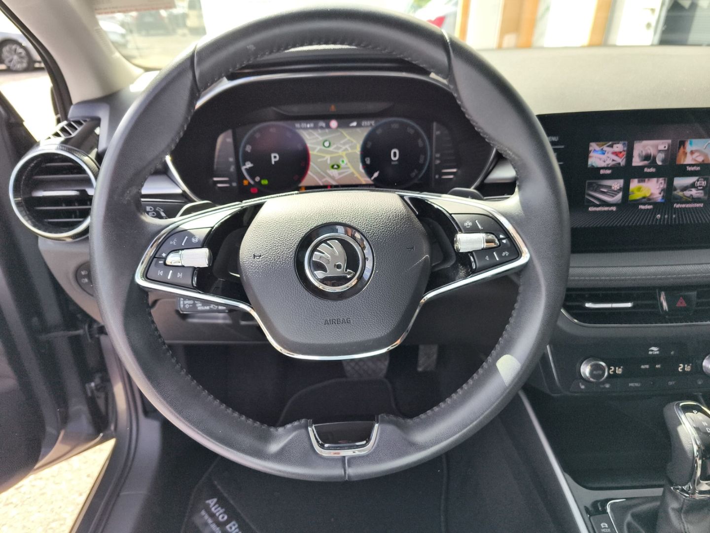 Skoda Fabia Style 1.0 TSI - Samsaru's Car Outlet