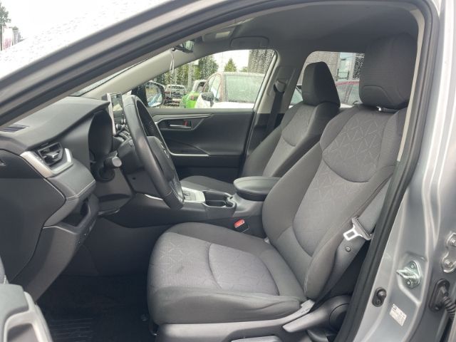 Toyota RAV 4 Hybrid - Samsaru's Car Outlet
