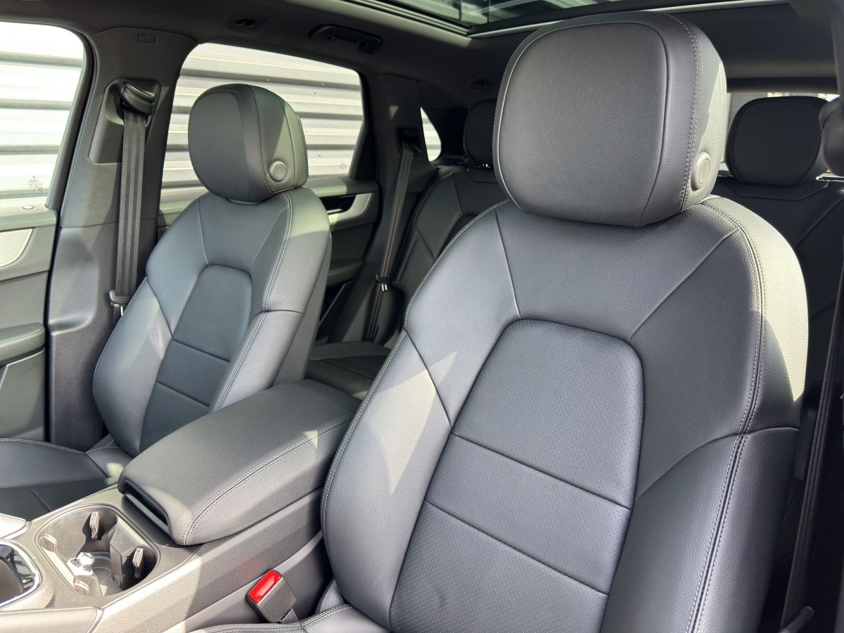 Porsche Cayenne E-Hybrid | Panorama | AHK | Luftfederung