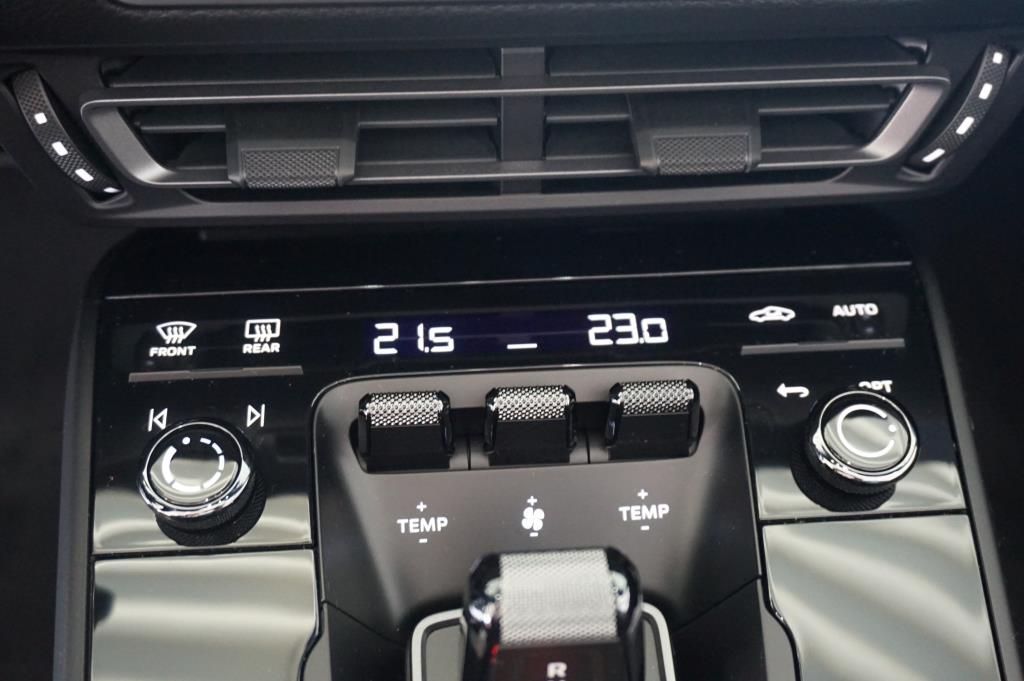 Porsche 992 TARGA 4GTS MATRIX 18WE INNO HA-L BOSE 360