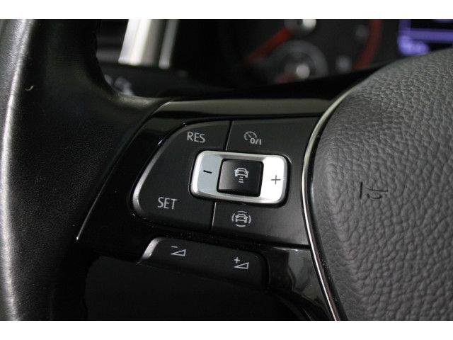 Volkswagen T-Roc 1.5 TSI Style - Samsaru's Car Outlet