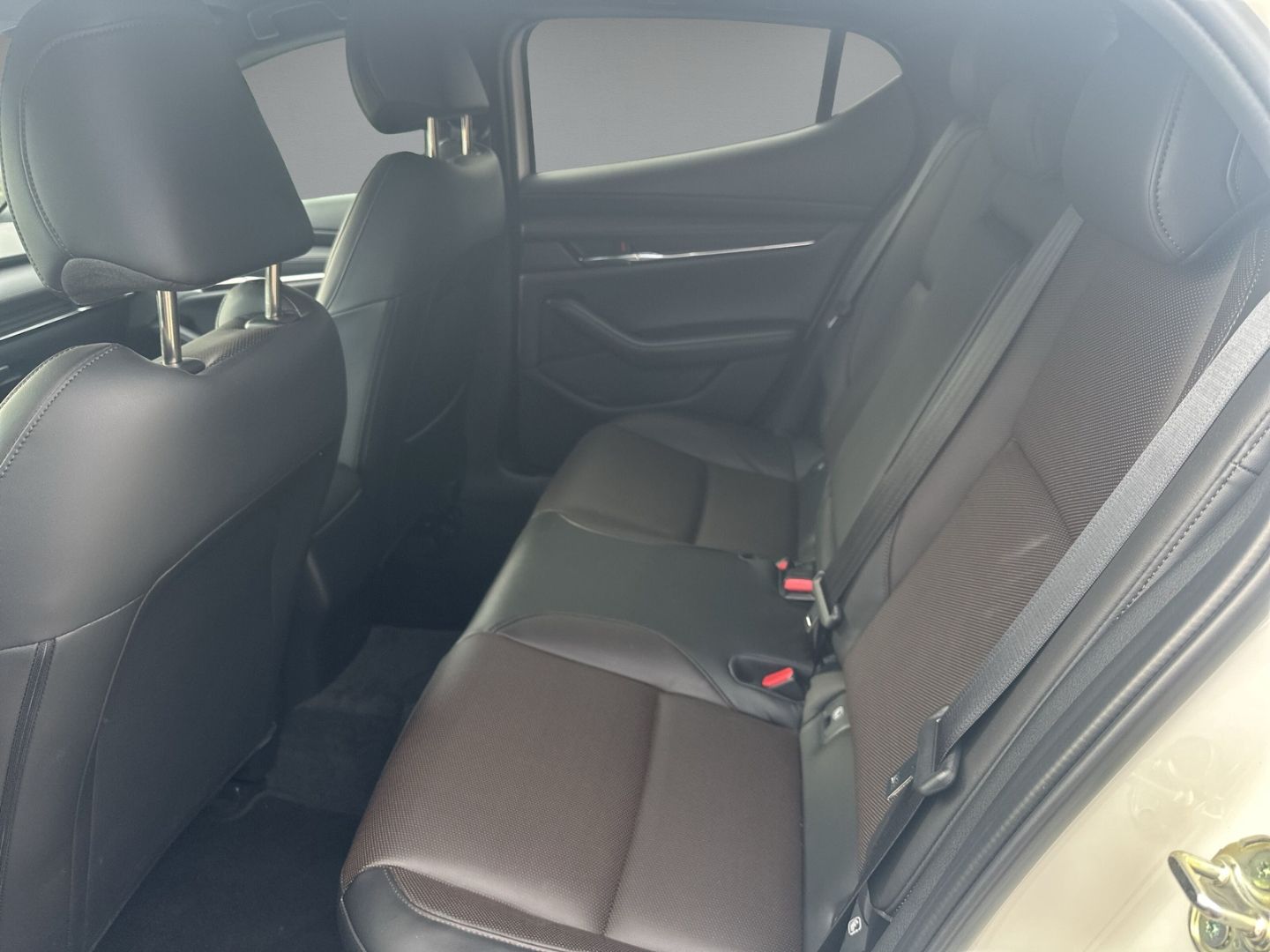 Mazda 3 Exclusive-Line NAVI+PDC+RfK+SHZ+LHZ