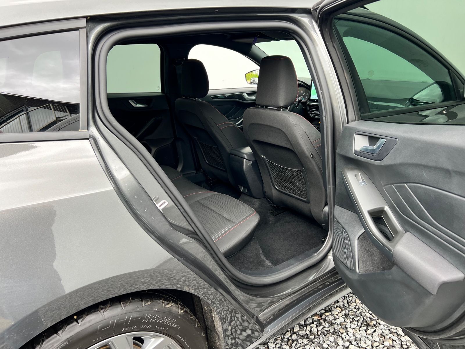 Ford Focus Turnier ST-Line 1.5TDCI Automatik Kamera