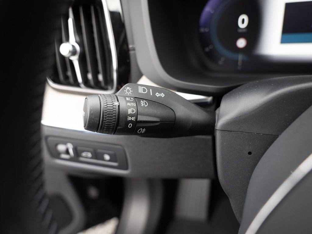 Volvo XC60 T6 AWD Inscription LED AHK 360° H/K PANO