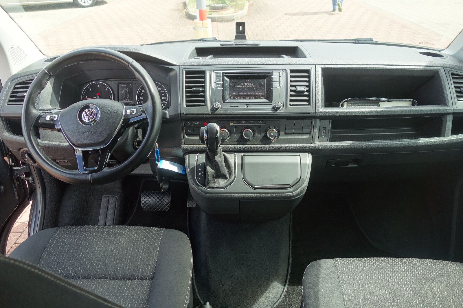Volkswagen T6 Multivan - Samsaru's Car Outlet
