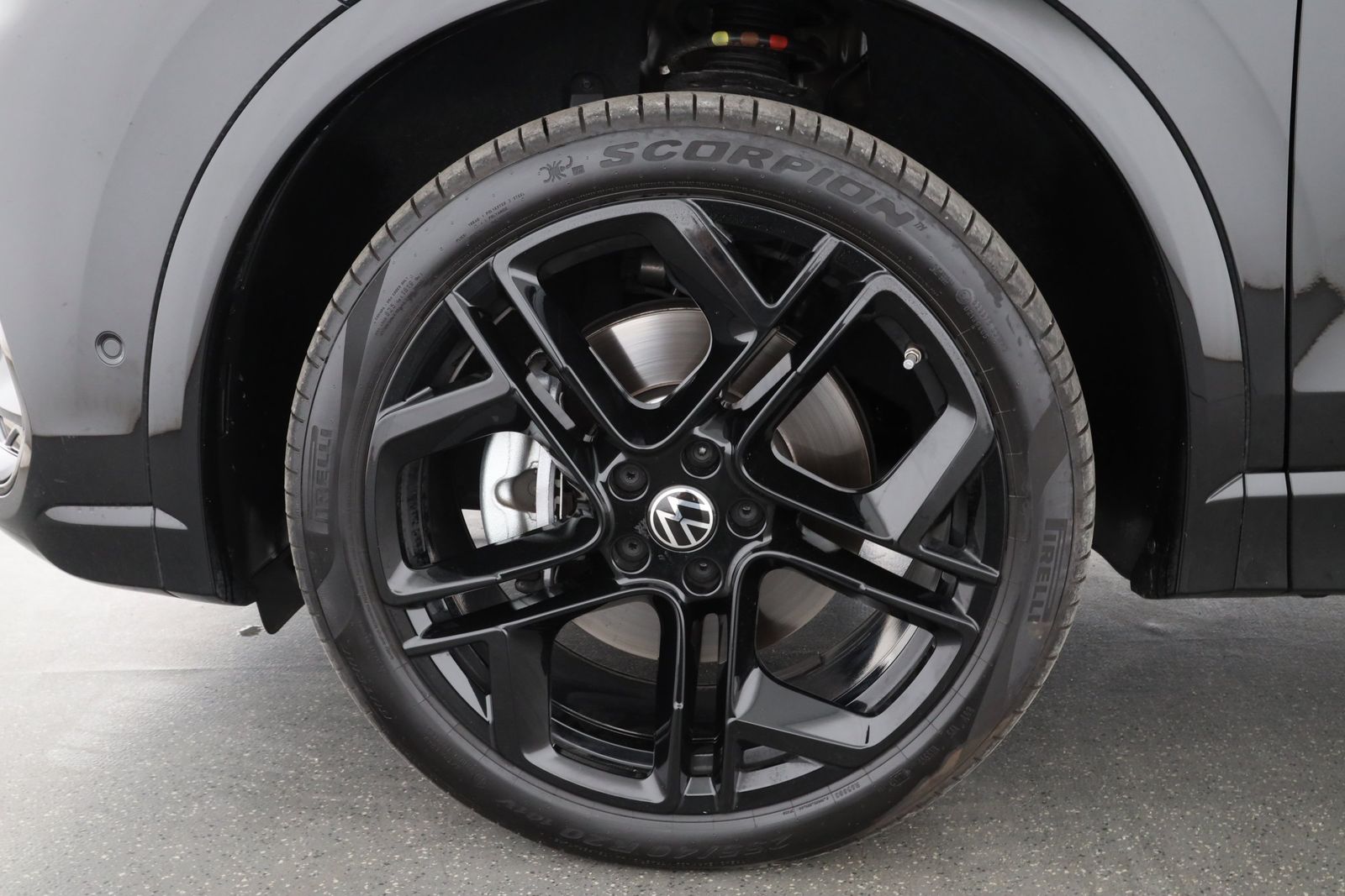 Volkswagen Tiguan 2.0 TDI DSG 4MOTION R-Line BLACK STYLE