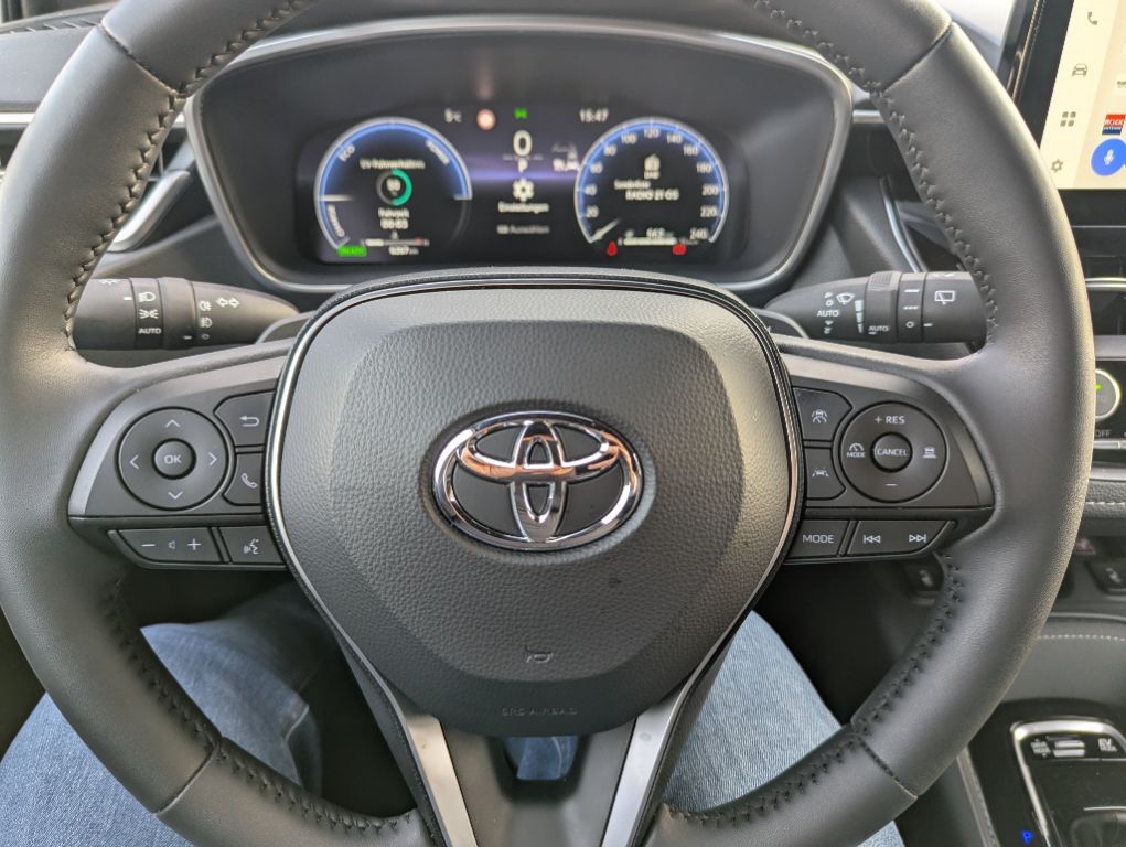 Toyota Corolla 2.0 Hybrid Touring Sports Teamplayer