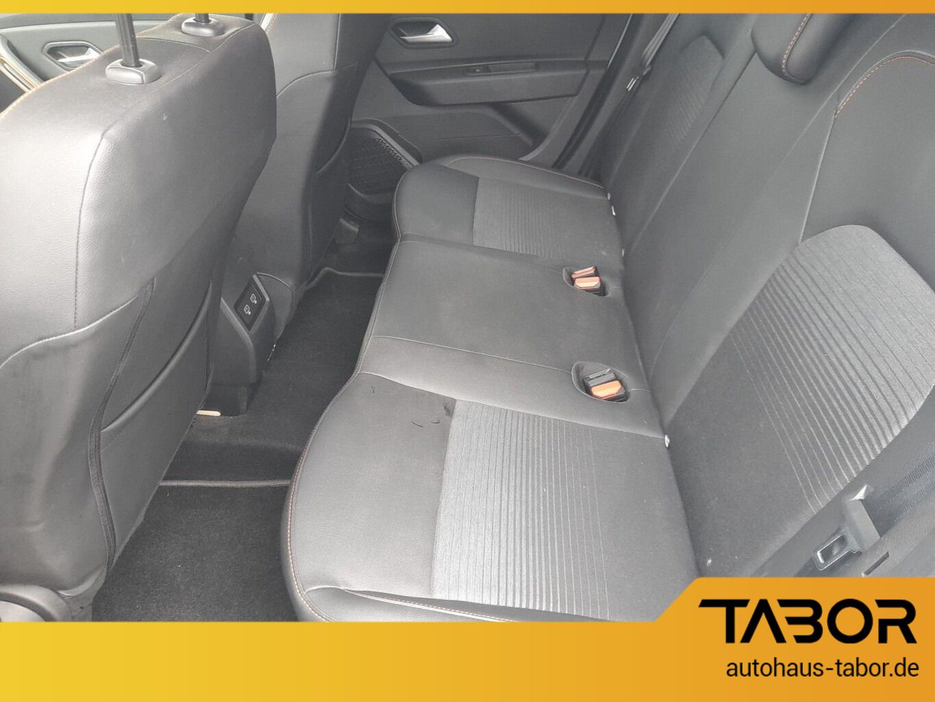 Dacia Duster II 1.3 TCe 130 Extreme - Samsaru's Car Outlet