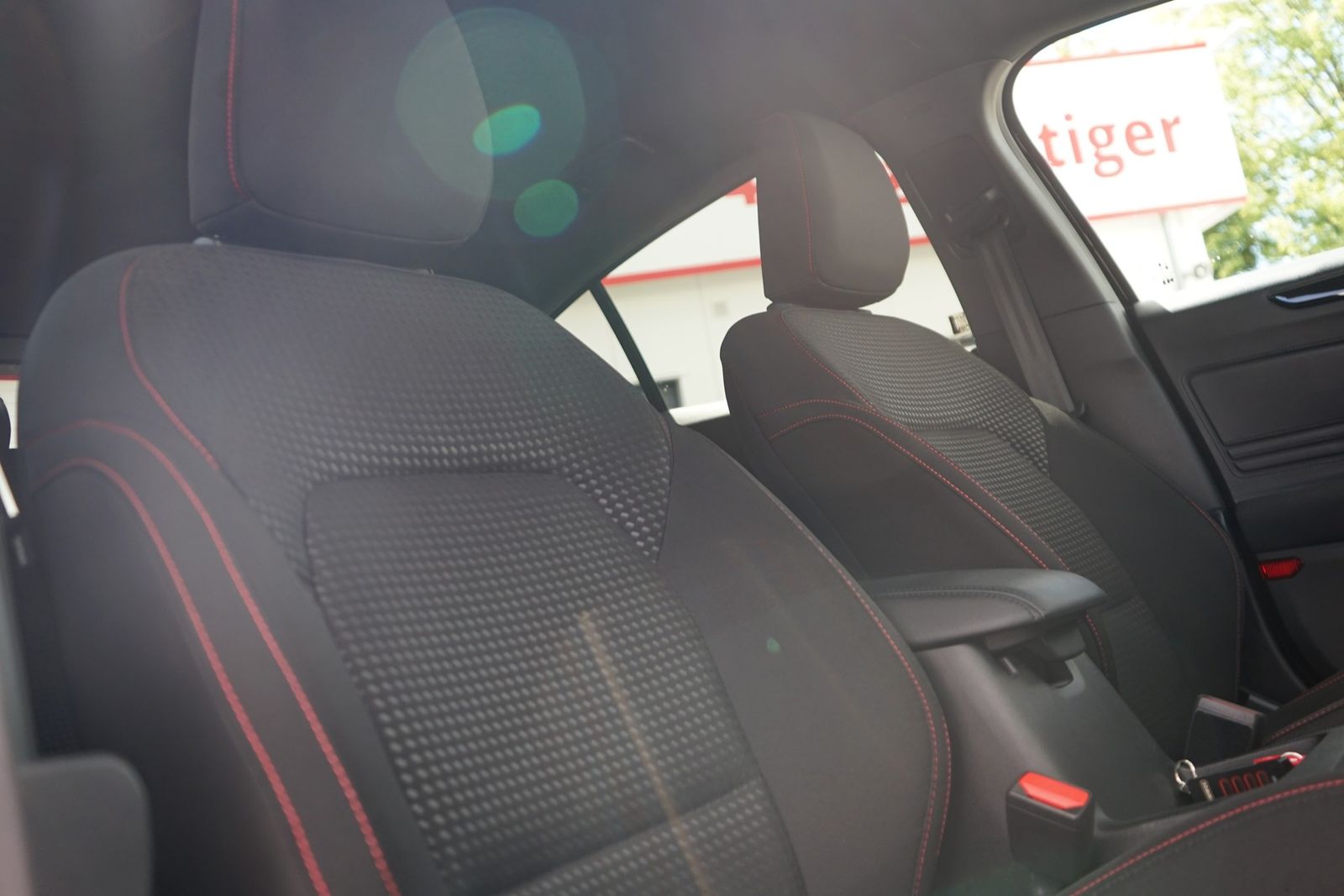 Ford Focus 1.5 EcoBlue ST-Line Aut. LED ACC Kamera