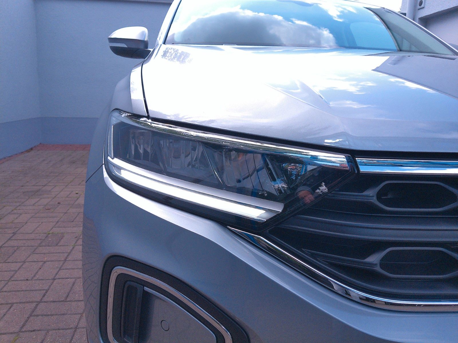 Volkswagen T-Roc 1.5 TSI DSG Move - Samsaru's Car Outlet
