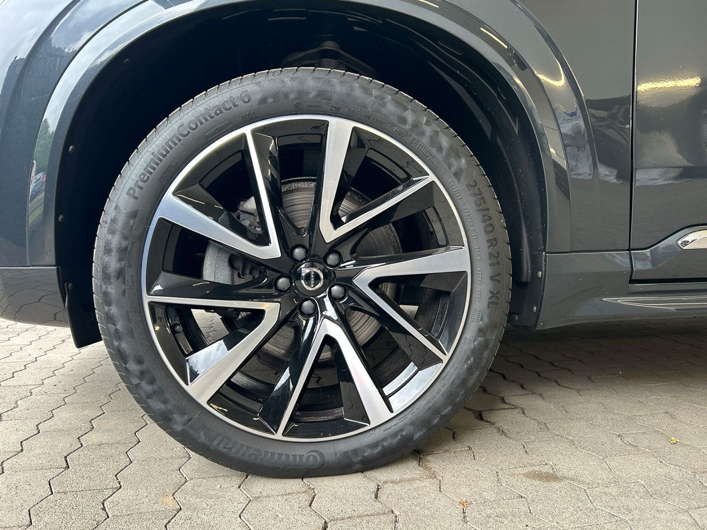Volvo XC90 Inscription AWD B5 Diesel - Samsaru's Car Outlet