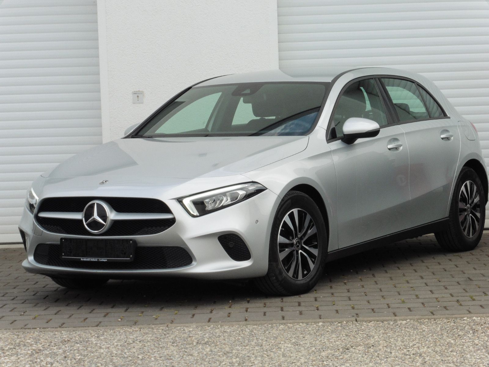 Mercedes-Benz A 180 d DCT - Samsaru's Car Outlet