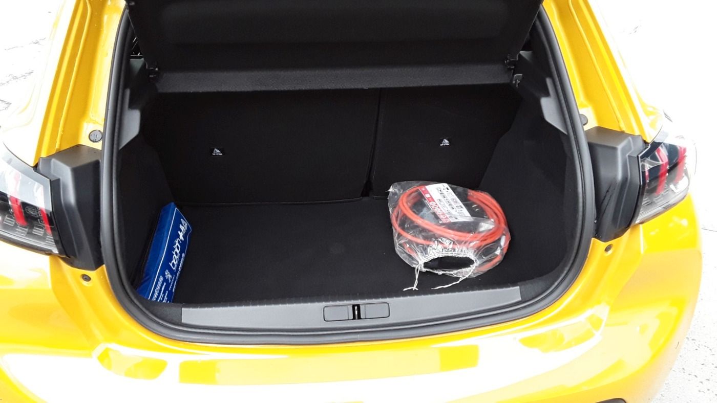 Peugeot 208 e- GT - Samsaru's Car Outlet