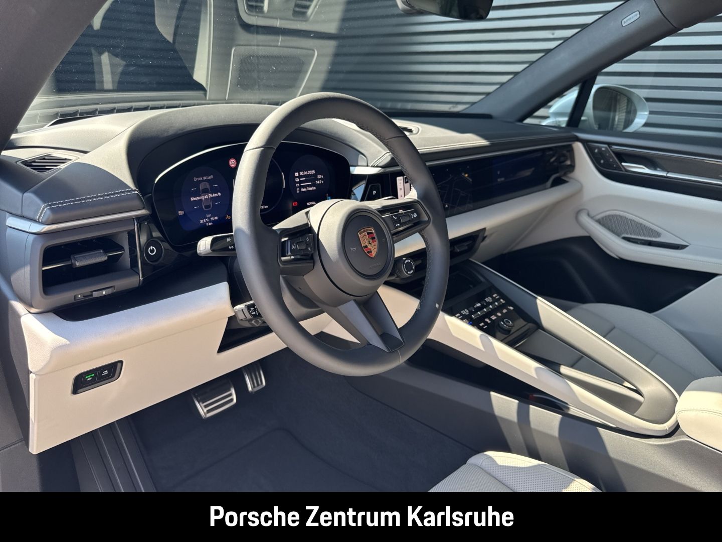 Porsche Macan 4S BOSE Panoramadach Rückfahrkamera LED