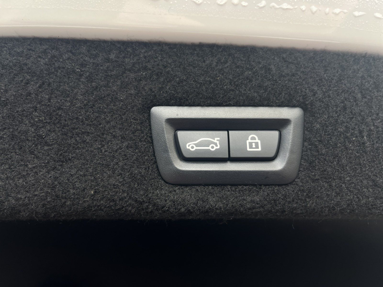 BMW 740d xDrive Limousine M Sportpaket Head-Up DAB