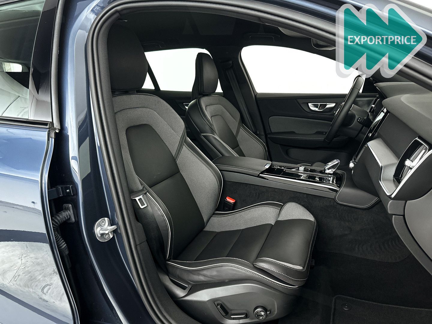 Volvo V60 T6 Plug-in hybrid AWD Plus Dark | 360° kamer