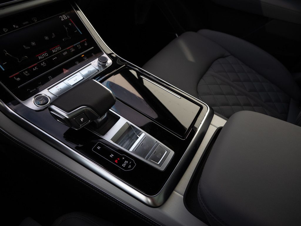 Audi Q7 S line 50 TDI quattro MATRIX-LED LASER 360°