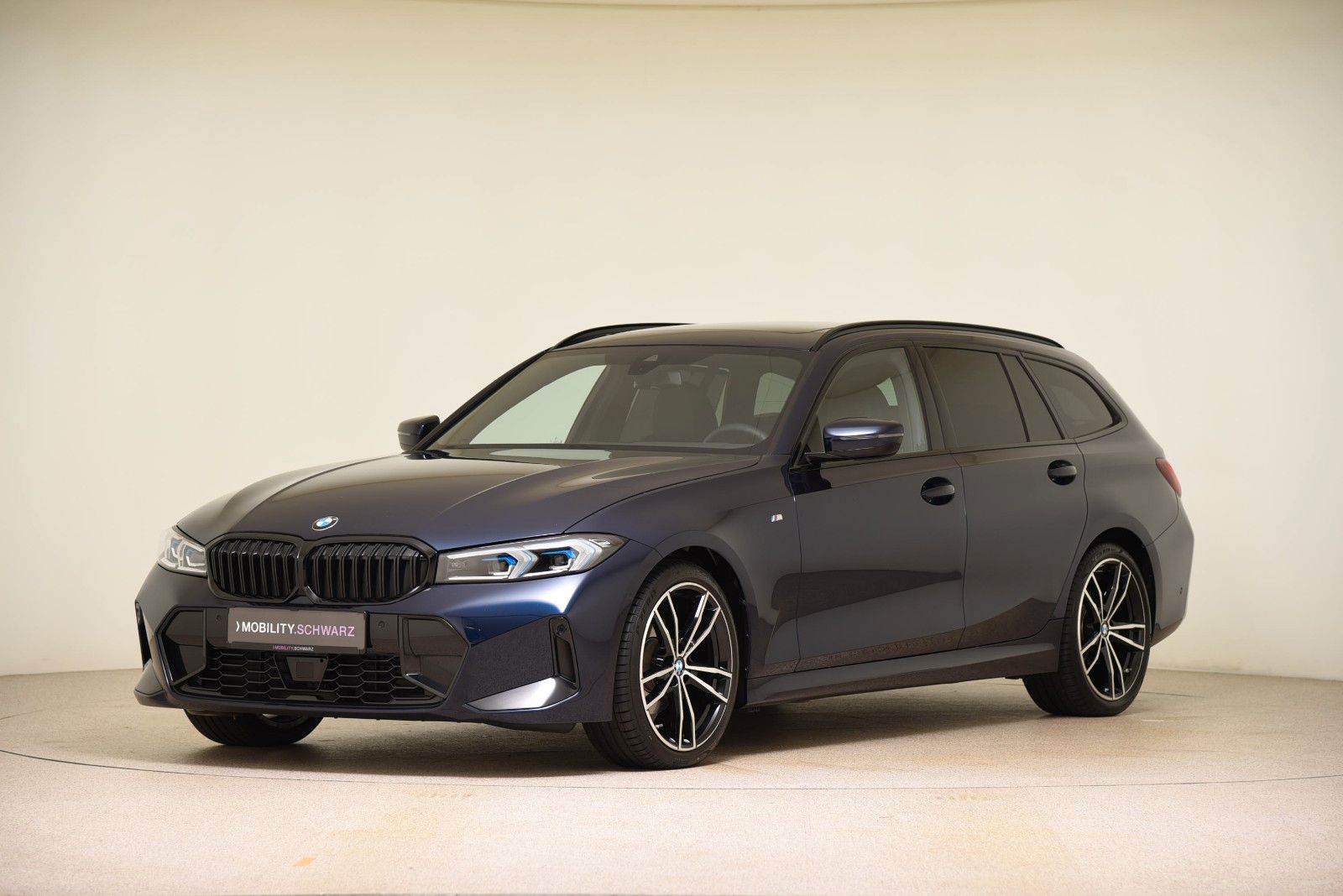 BMW 320d Touring xDrive M Sport - Samsaru's Car Outlet