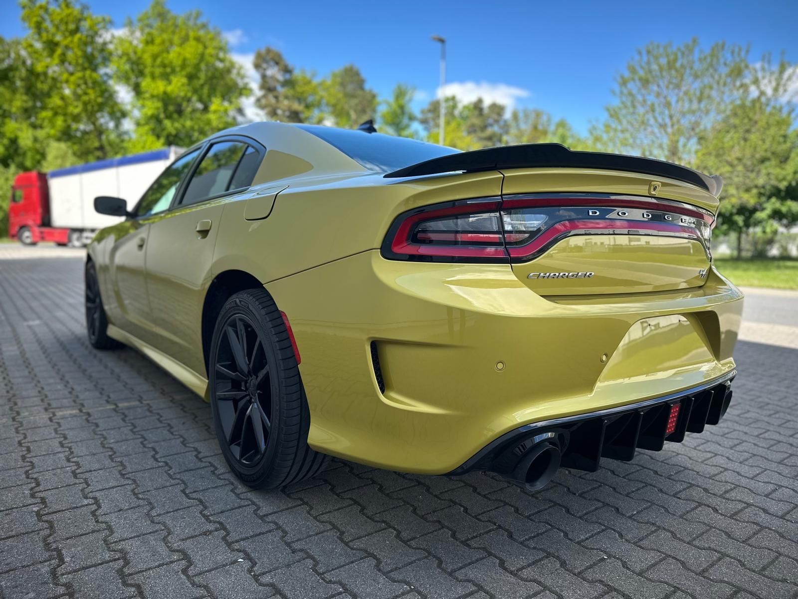 Dodge Charger 5,7 R/T Super Trackpak Navi Kamera Leder