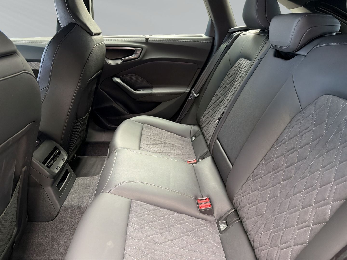 Audi A5 Avant TFSI S line qu tro 360°+AHK+Matrix+Navi