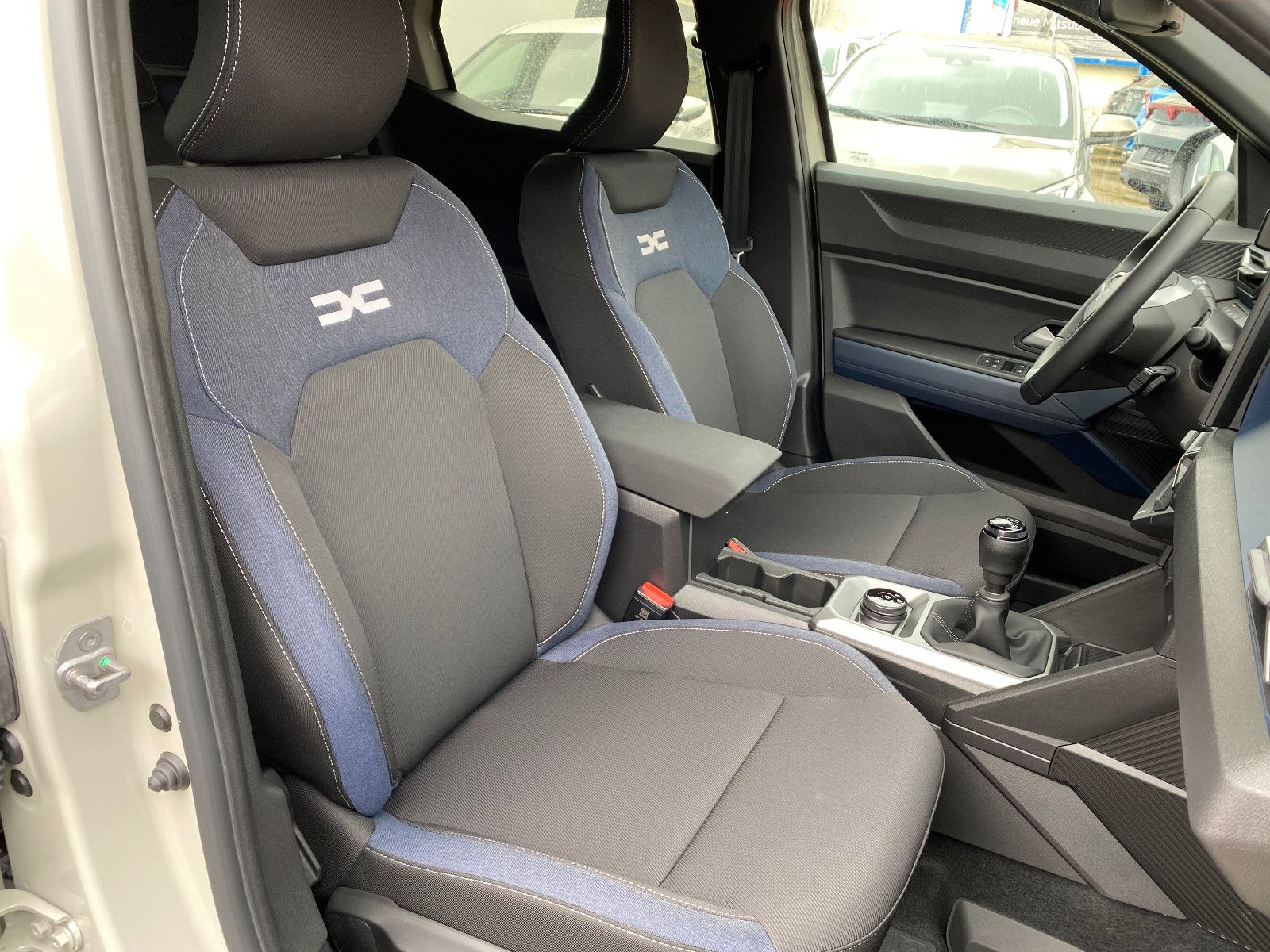 Dacia Duster 4x4 - Samsaru's Car Outlet