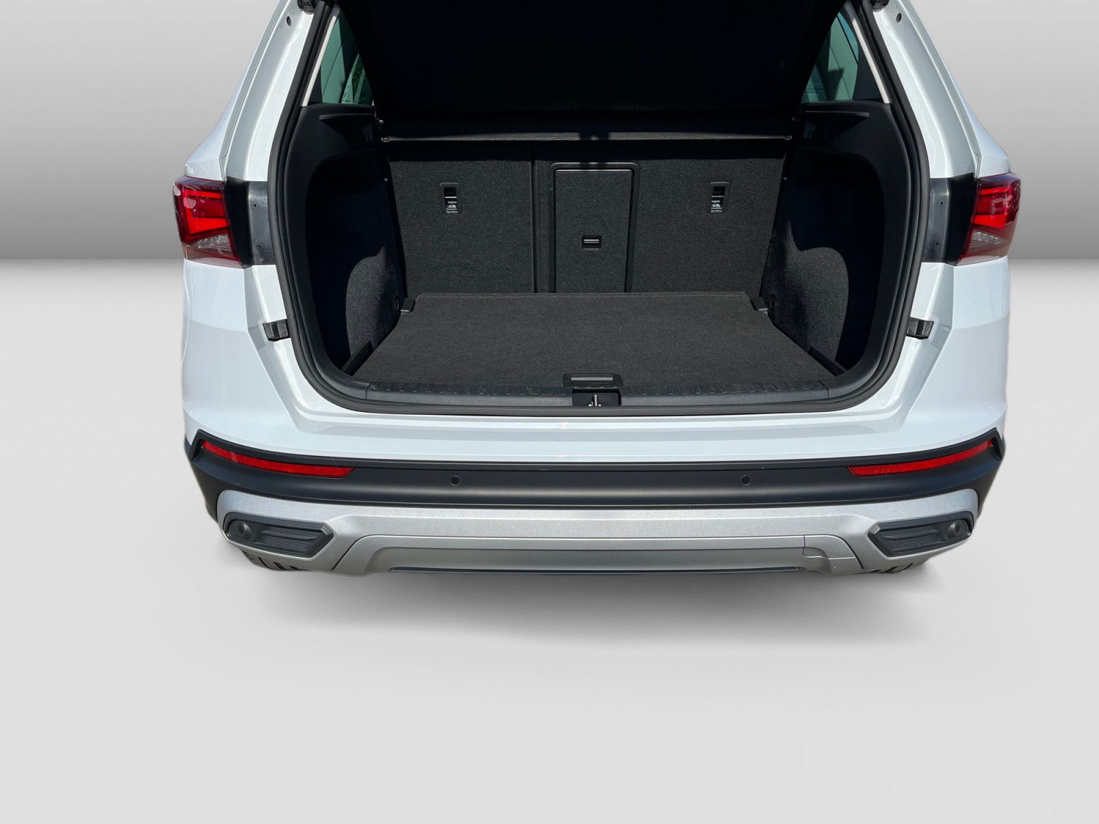 Seat Ateca 1.5TSI DSG Xperience  Navi AHK ACC LED CAM