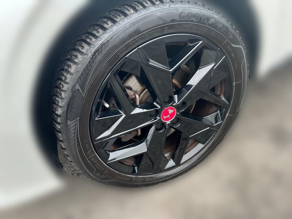 DS Automobiles DS4 Performance Line +