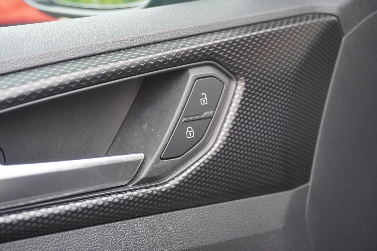 Volkswagen T-Cross 1.0 TSI - Samsaru's Car Outlet