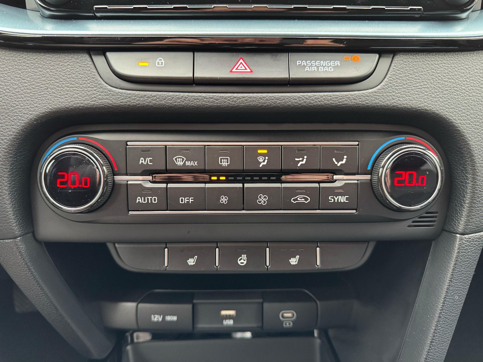 Kia Ceed 1.5T 140 Edition 30 - Samsaru's Car Outlet