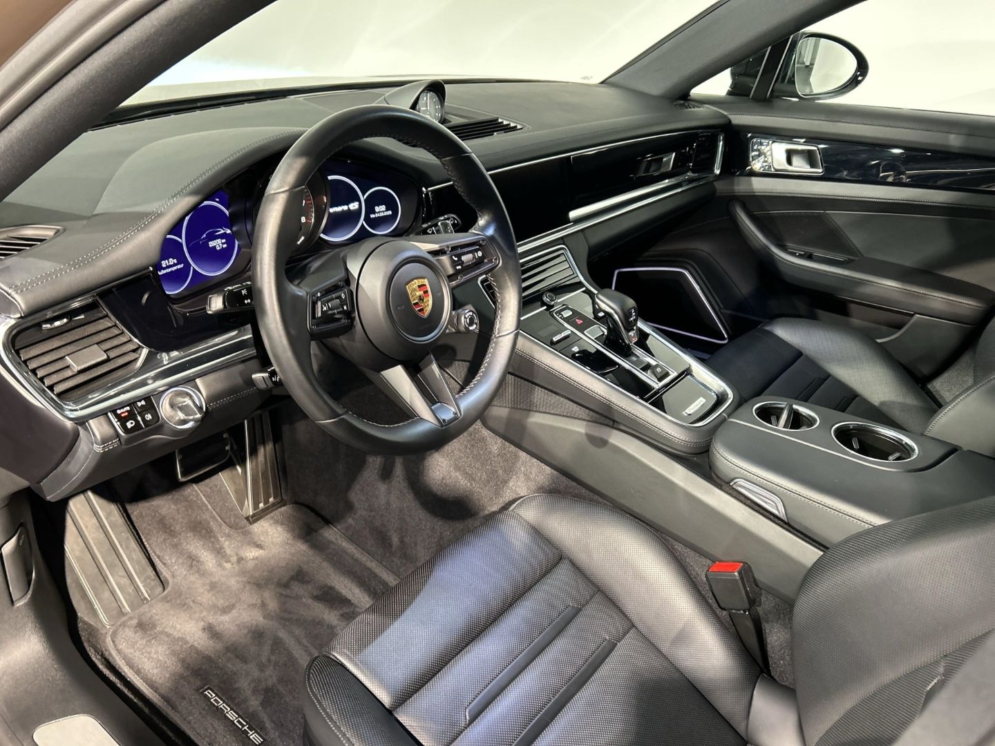 Porsche Panamera 4S E-Hybrid Sport Turismo Luftfederung