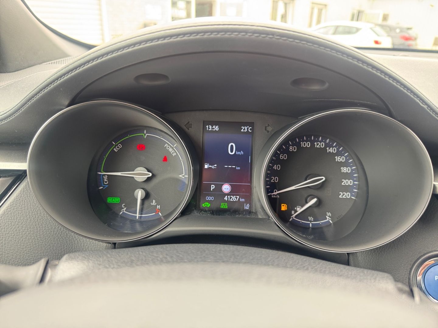 Toyota C-HR 2.0 Hybrid Team - Samsaru's Car Outlet