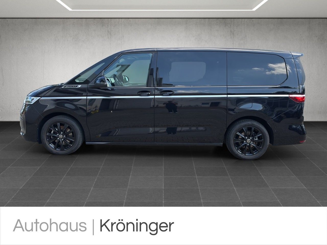 Volkswagen T7 Multivan Style - Samsaru's Car Outlet