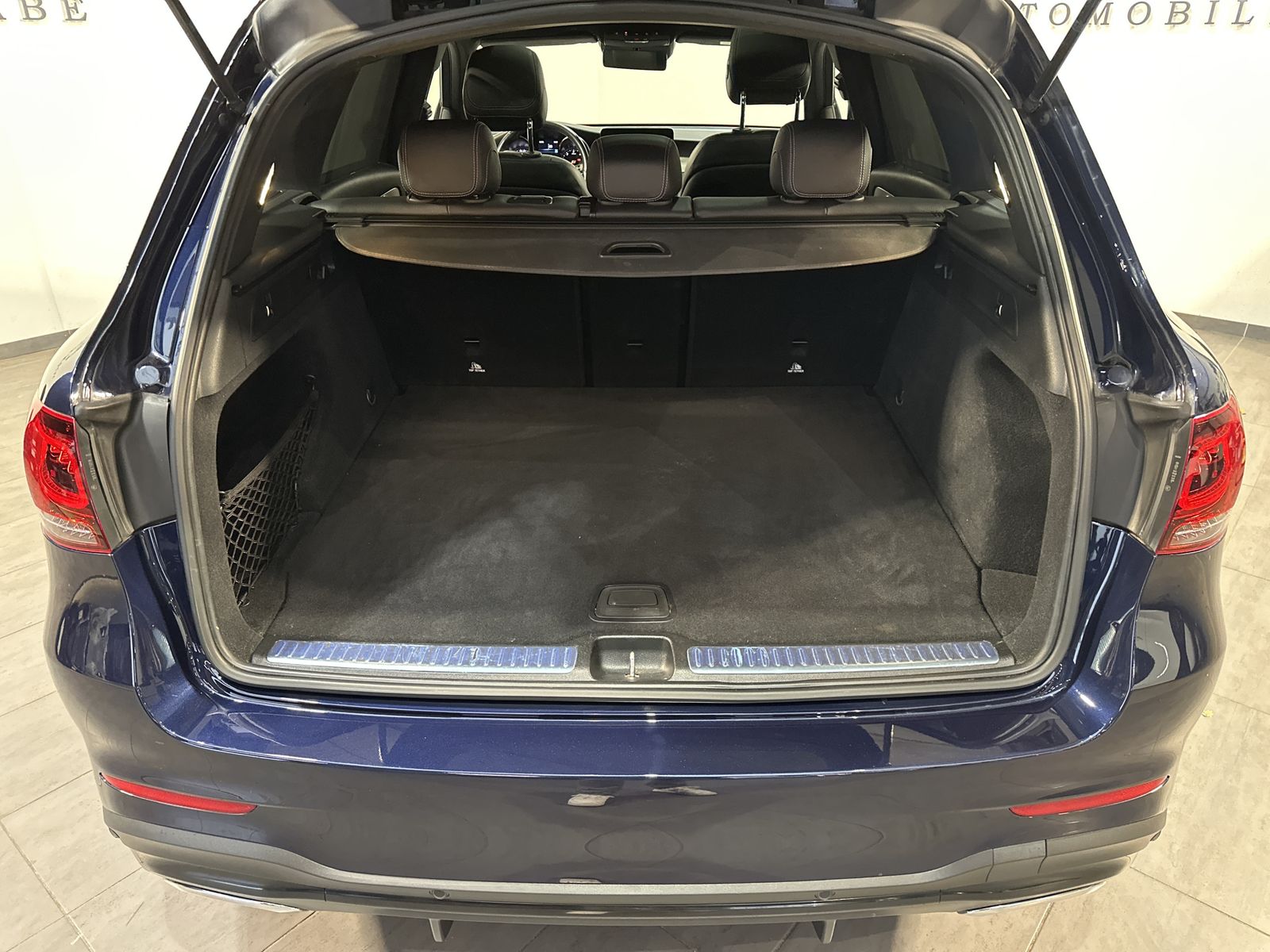 Mercedes-Benz GLC 200d 4M AMG-Line NAV+LED+AHK+HUD+PANO+ACC+PP