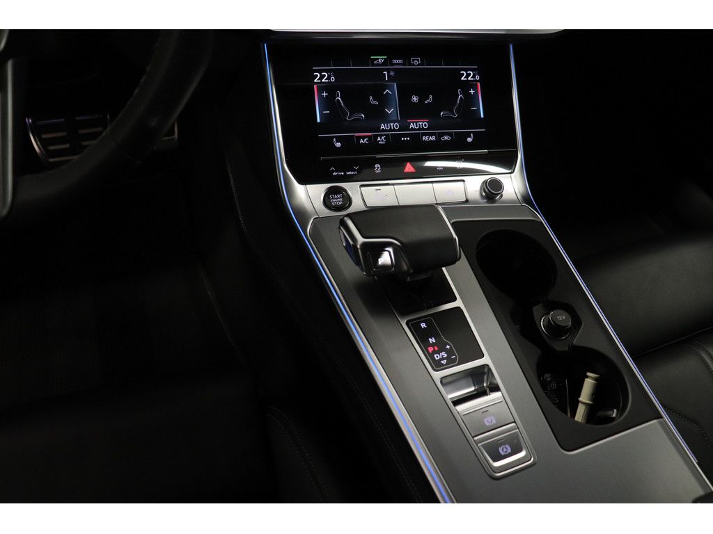 Audi A6 Avant 50 2.0 TFSI e quattro s-line Ext. #Matr