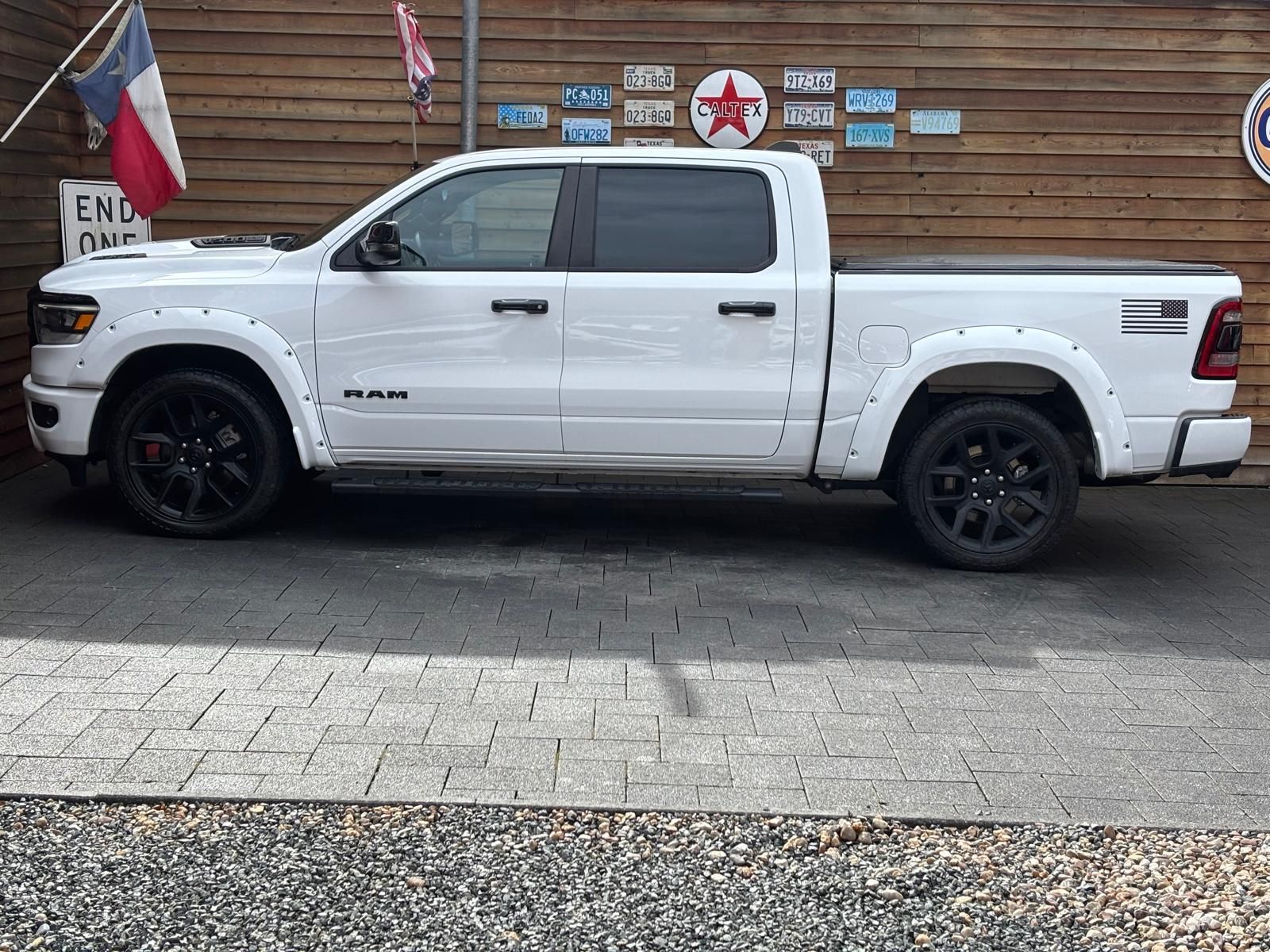 Dodge RAM 1500 Laramie 5.7L 12Zoll Display 4x4 LPG AHK