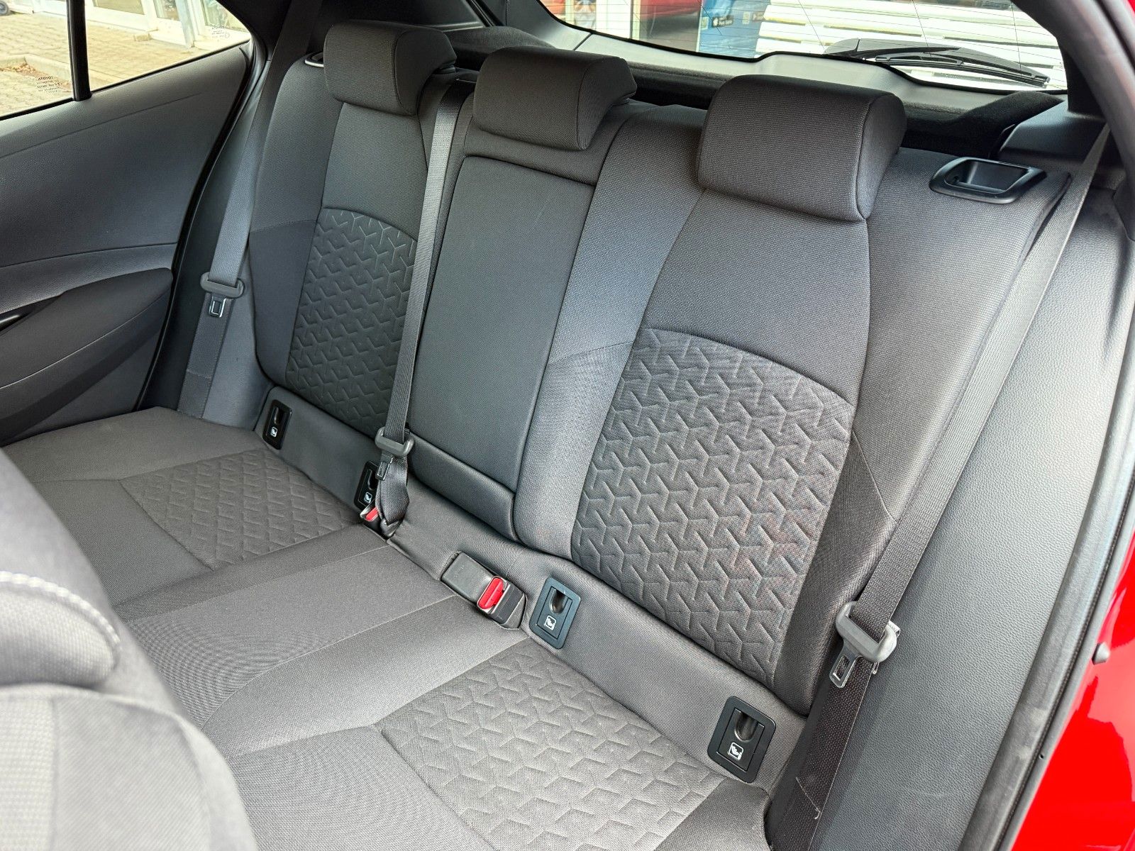 Toyota Corolla Hybrid - Samsaru's Car Outlet
