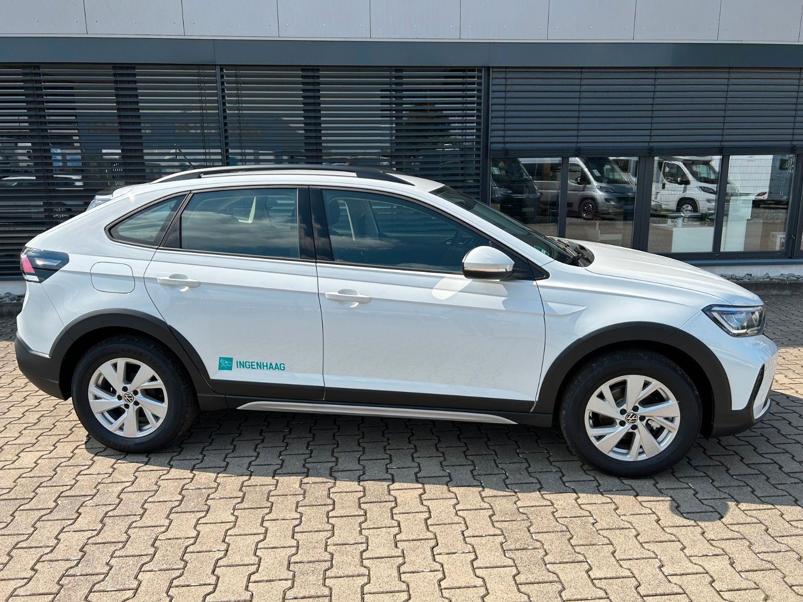 Volkswagen Taigo Life 1.0 TSI - Samsaru's Car Outlet