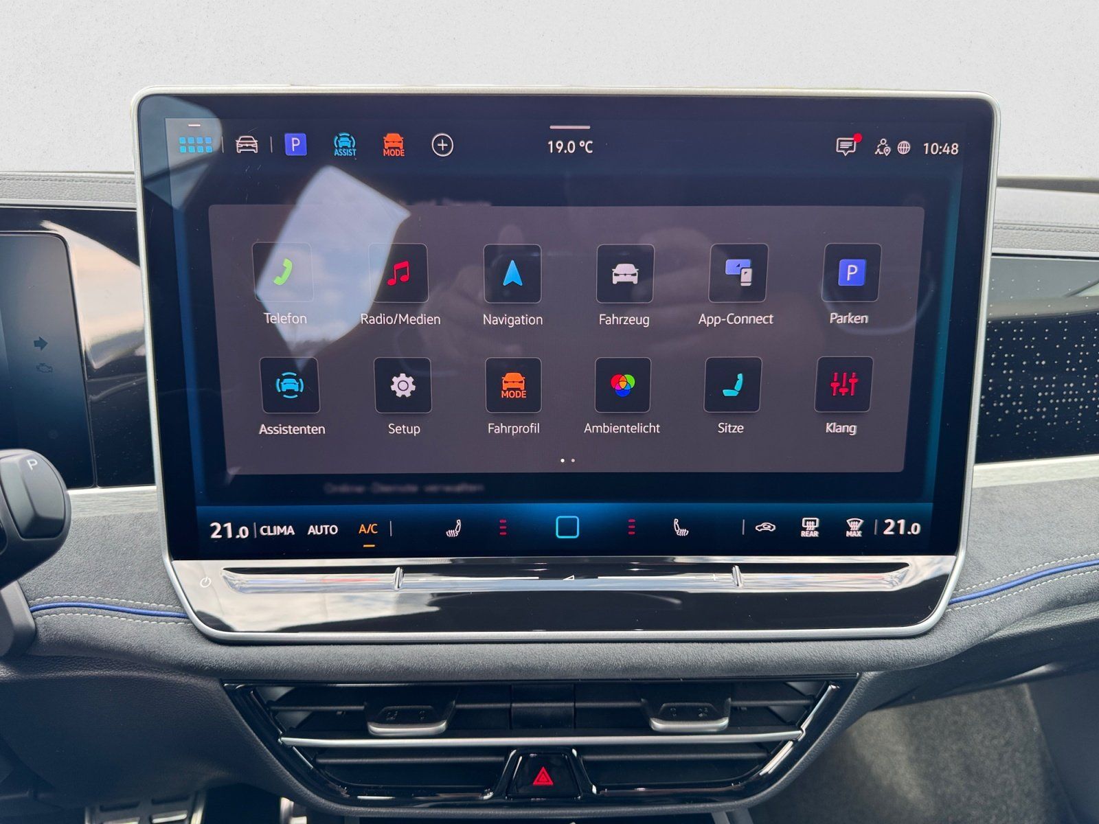 Volkswagen Passat Variant R-Line TDI DSG 4Motion|AHK|NAVI|A