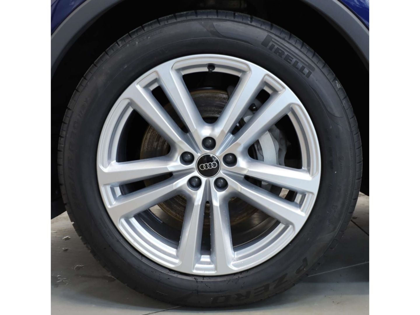 Audi Q7 55 TFSI quattro 7Sitze/AHK/P-Dach/360/Matrix