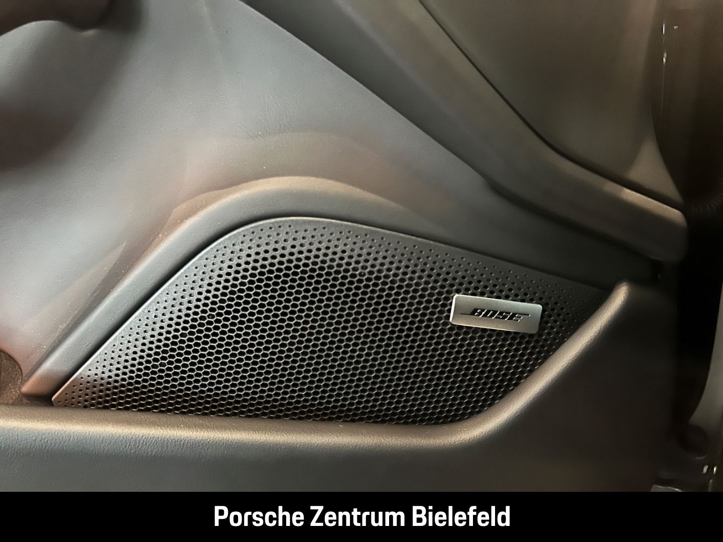 Porsche Taycan 4 Cross Turismo BOSE LED-Matrix Panorama