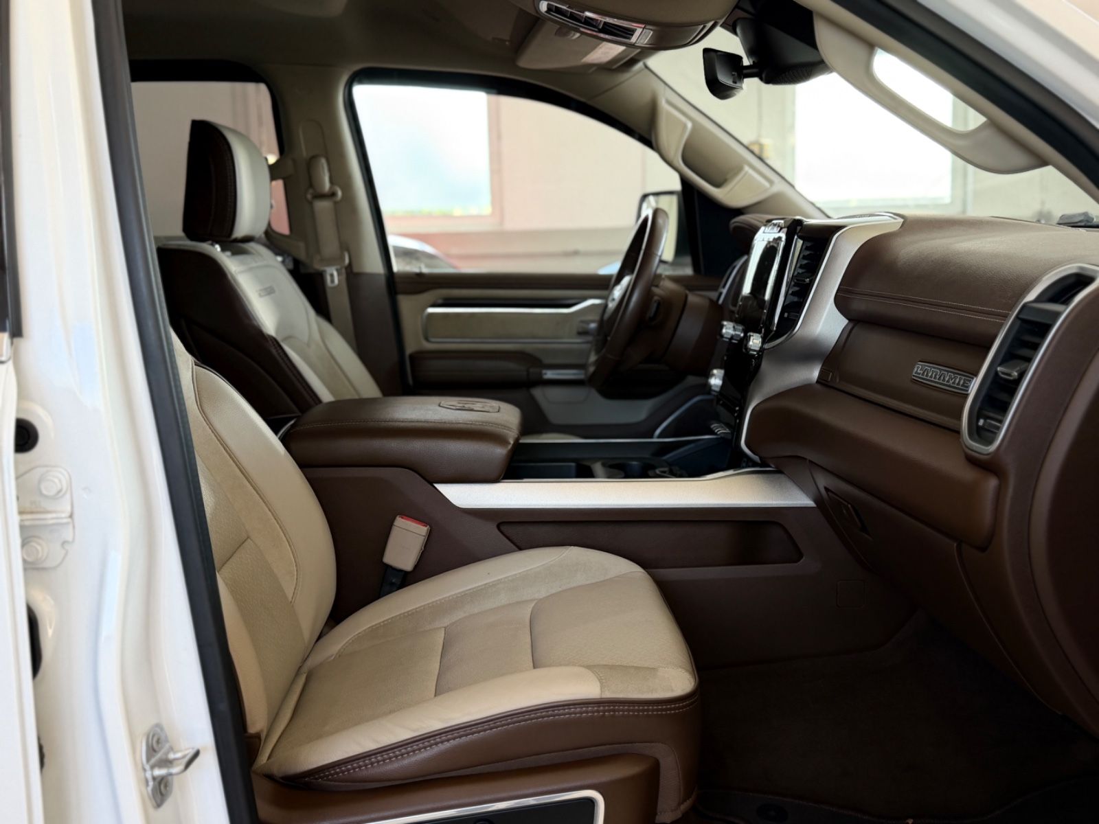 Dodge RAM/LIMITED/BIG SCREEN/