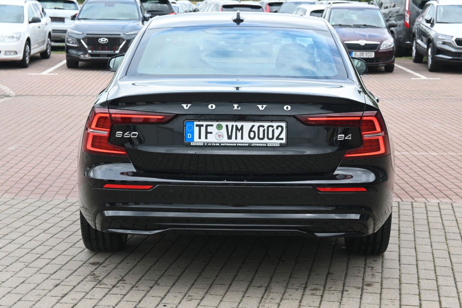 Volvo S60 B4 Benzin Plus Dark'STHZG*360°*PANO*