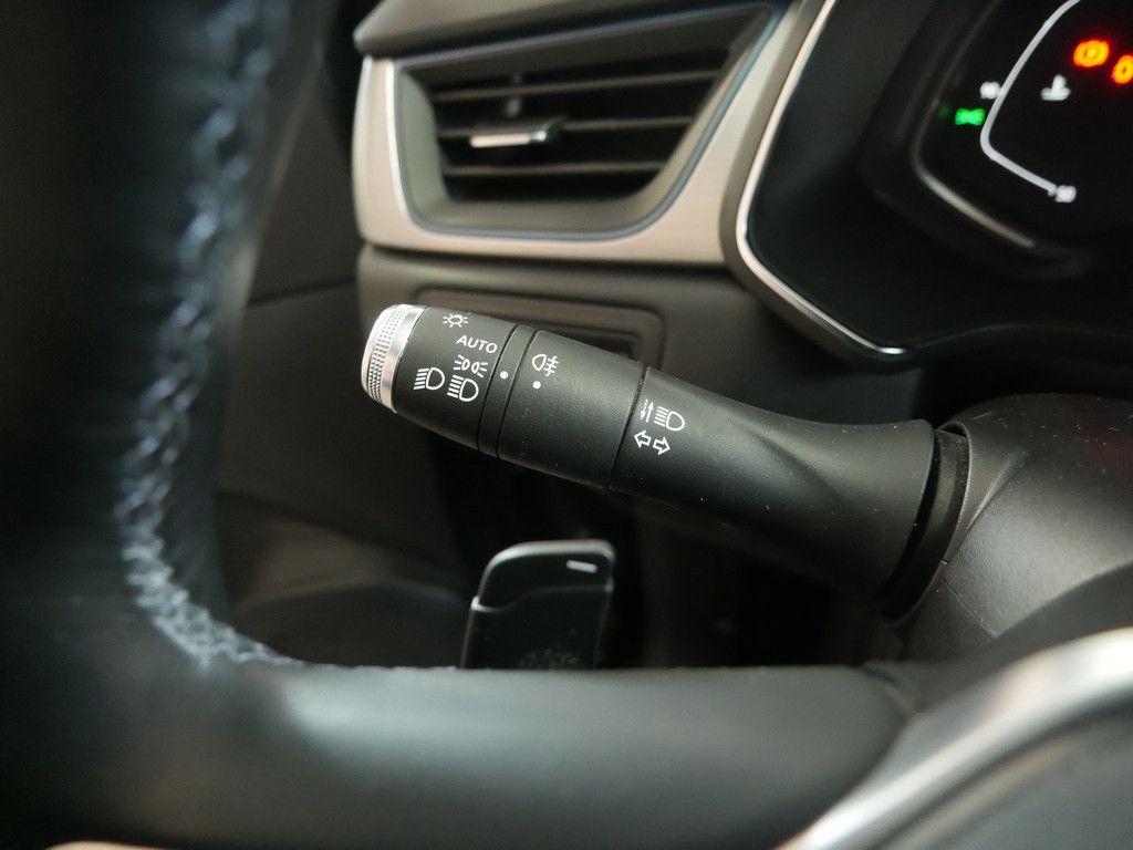 Renault Captur Intens - Samsaru's Car Outlet