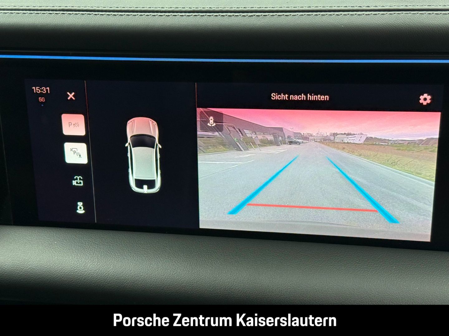 Porsche Macan Turbo 22-Zoll Rückfahrkamera LED-Matrix