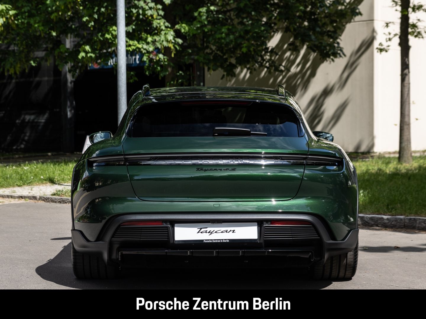 Porsche Taycan 4S Cross Turismo HD-Matrix HA-Lenkung